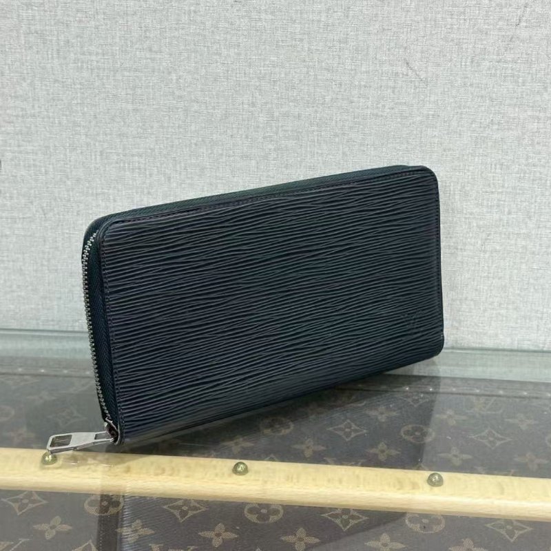 ✨LV 水波紋銀扣手拿長夾21*12*2.5 98新-1