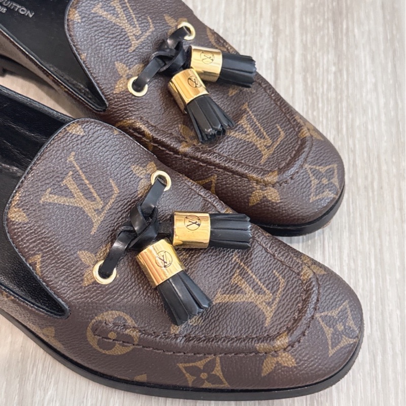 LV 老花平底鞋 36-1