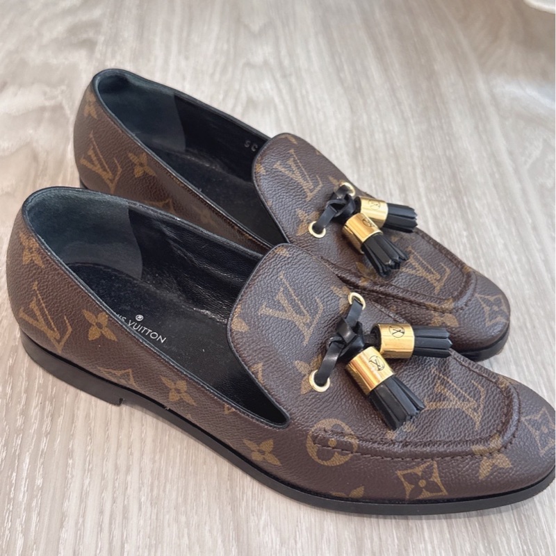 LV 老花平底鞋 36-2