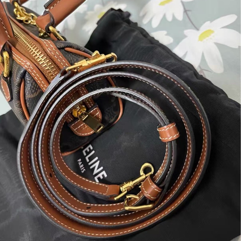 ✨CELINE mini 經典老花波士頓枕頭包 14*9*8 99新配件塵袋-3
