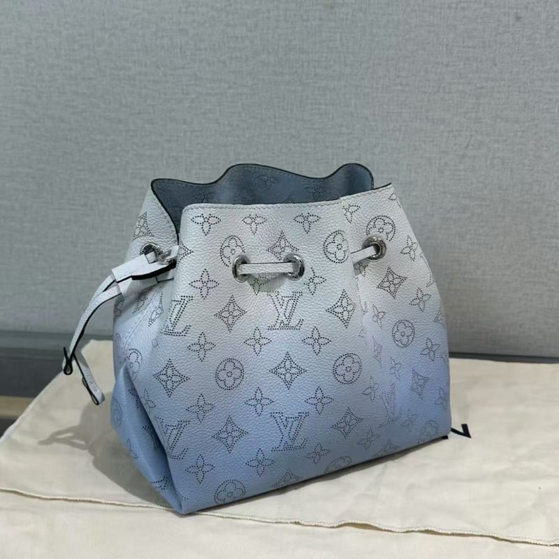 ✨LV Scala系列淺藍色月光女神雲朵包 芯片款25*13*5 全新配件塵袋盒子-1