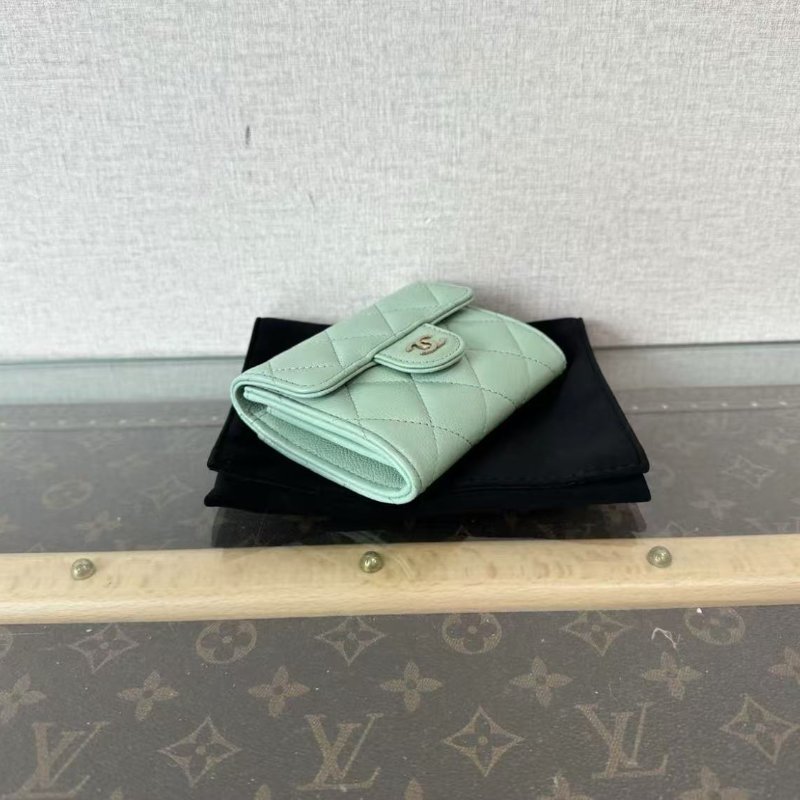 ✨CHANEL 芯片款 酪梨綠金扣荔枝牛皮翻蓋卡包11*7 全新配件塵袋盒子-2