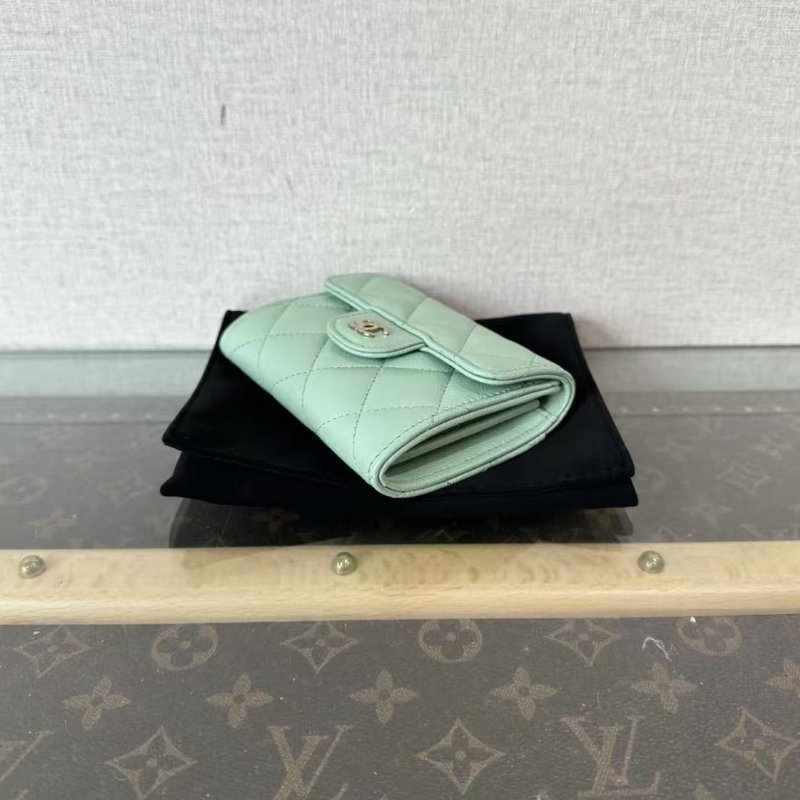 ✨CHANEL 芯片款 酪梨綠金扣荔枝牛皮翻蓋卡包11*7 全新配件塵袋盒子-4