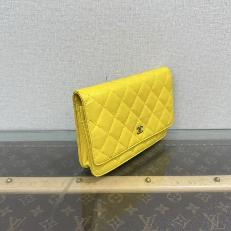 ✨CHANEL 檸檬黃金扣woc肩背斜背包 19*12*4 98新配件塵袋-1