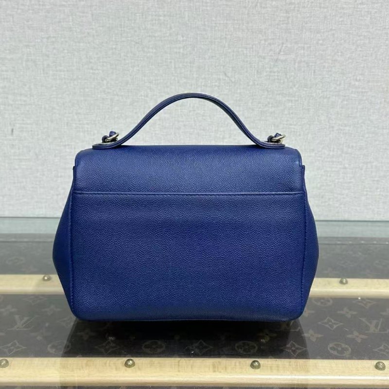 ✨CHANEL 藍色金扣business affinity手提斜背郵差包19*14*7 98新配件保卡塵袋-5