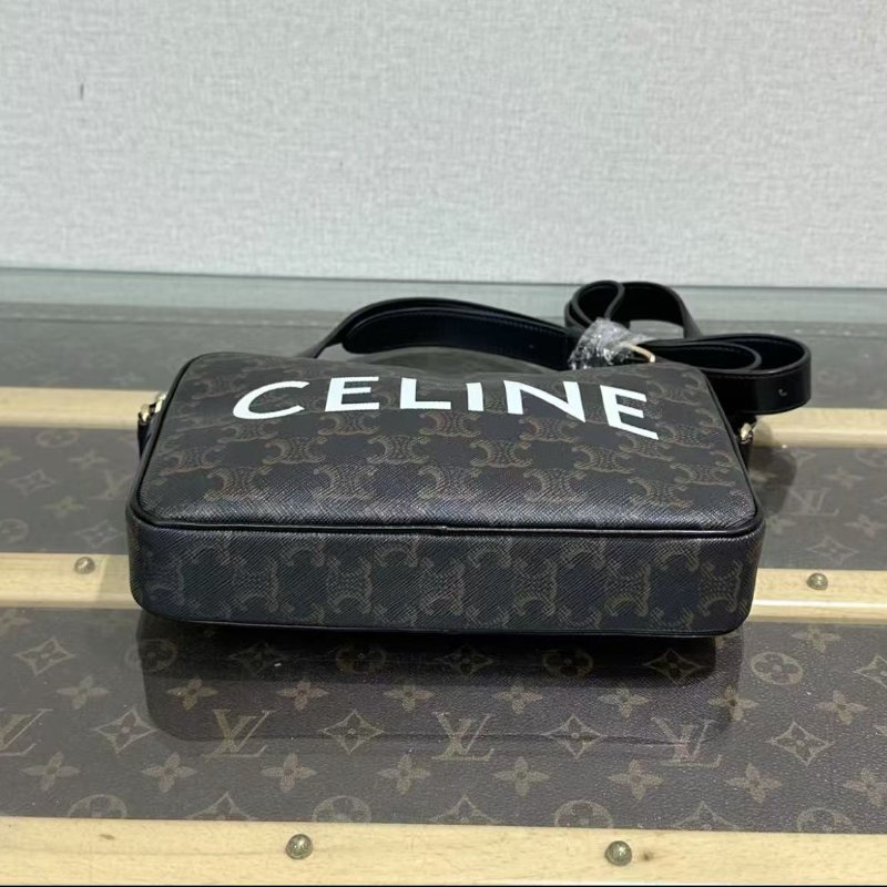 CELINE 老花單肩斜背相機包 23*14*4 98新配件塵袋-2
