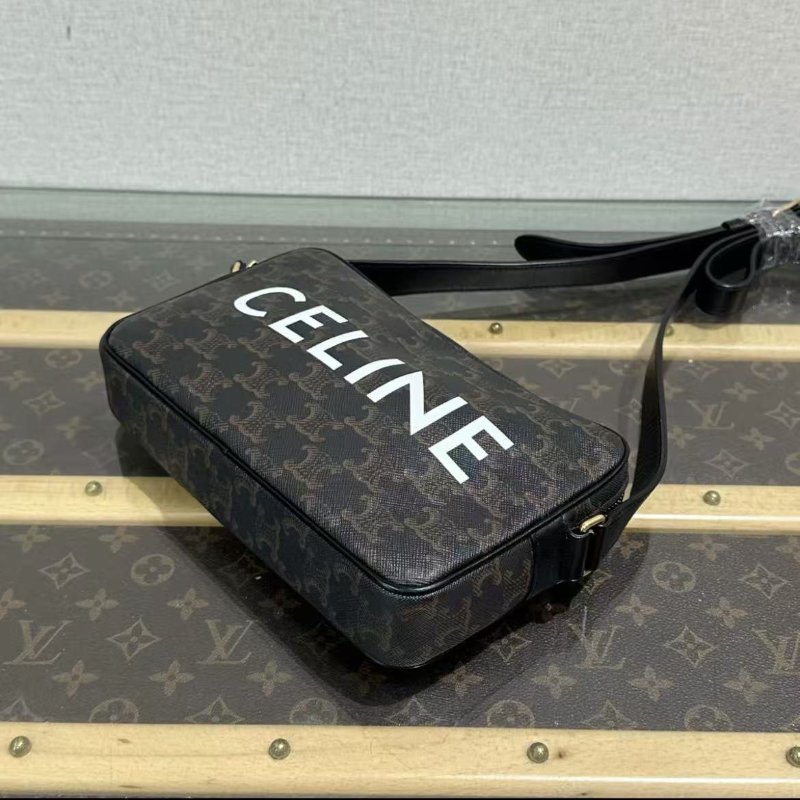 CELINE 老花單肩斜背相機包 23*14*4 98新配件塵袋-3