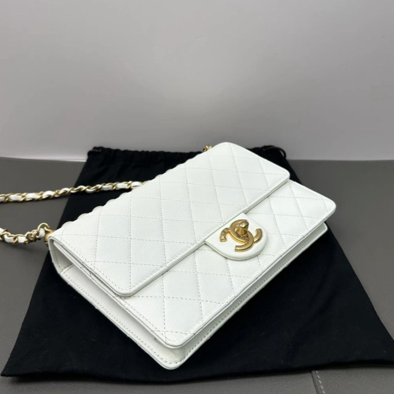 CHANEL 限量白金橫版珍珠CF鏈條包21*14*4 98新配件塵袋保卡-4