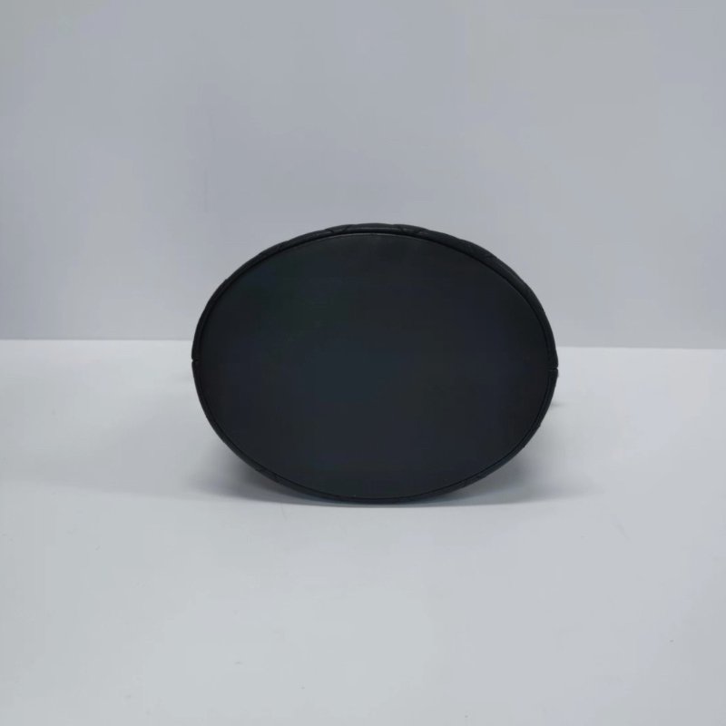 CHANEL 黑金包Leboy手提肩背斜背水桶包17*15*13 98新配件保卡-3