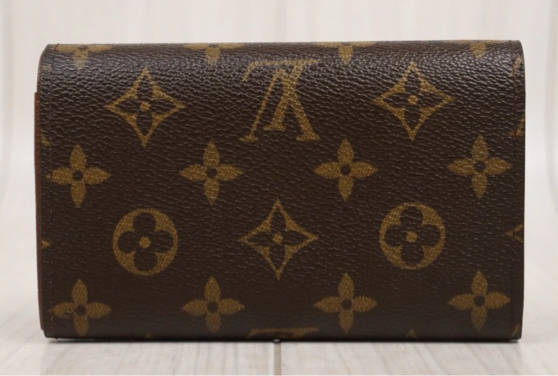 「JL精品代購」9新 LV 老花 翻蓋短夾-1