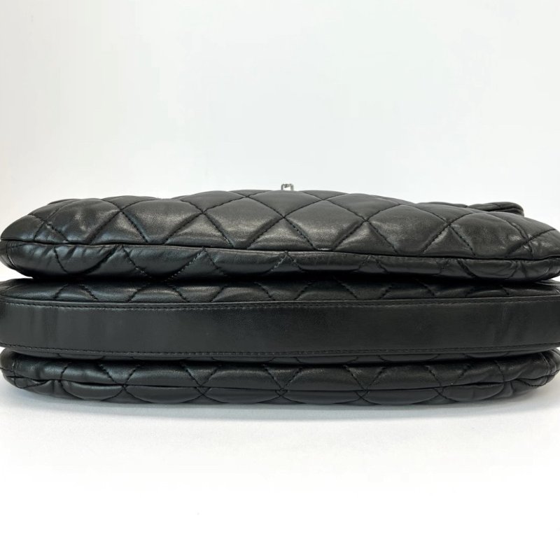 CHANEL 黑銀南瓜機場手提肩背包34.5*24*6.5 98新配件塵袋-3