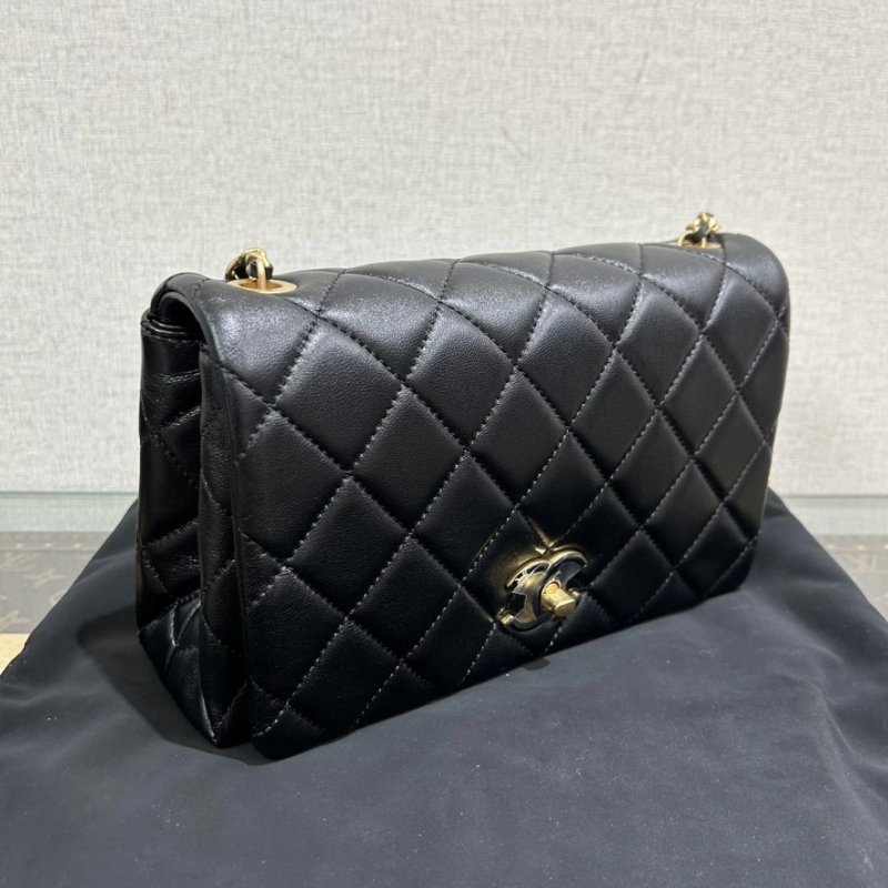 CHANEL24a黑色菱格紋琺瑯扣皮穿鏈23*14*7 全新閒置配件盒子塵袋-1