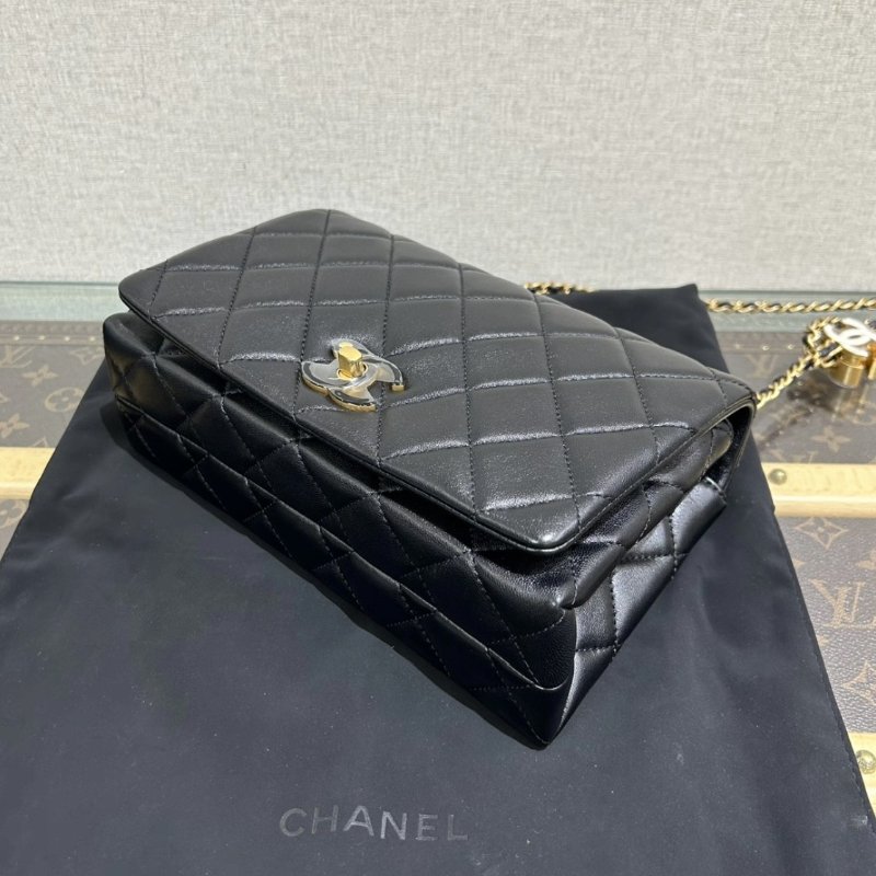 CHANEL24a黑色菱格紋琺瑯扣皮穿鏈23*14*7 全新閒置配件盒子塵袋-2