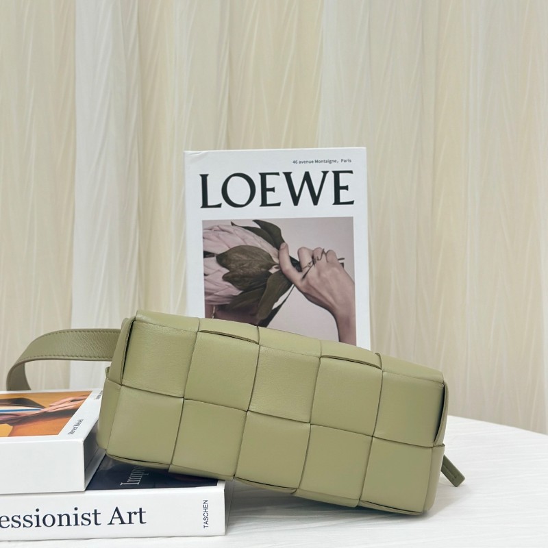 葆蝶家BV brick cassette 綠色肩背包 手提包-7