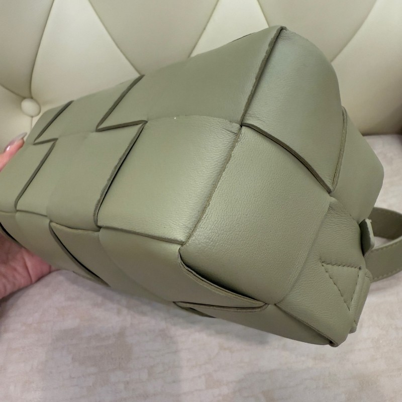 葆蝶家BV brick cassette 綠色肩背包 手提包-14