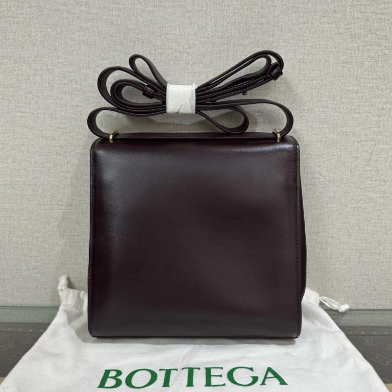 BV 翻蓋三角扣肩背斜背郵差包22*21.5*7.5 98新配件塵袋購證-5