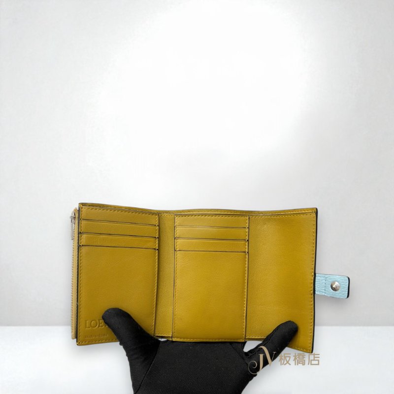 LOEWE 皮夾 藍綠內拚黃綠三折短夾-5