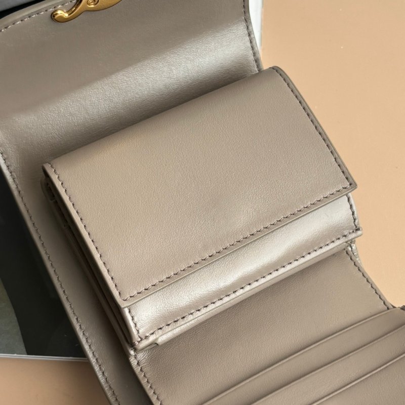 ::CELINE:: TRIOMPHE 大象灰牛皮翻蓋錢包 金凱旋門LOGO釦式短夾 三折短夾 內零錢袋-16