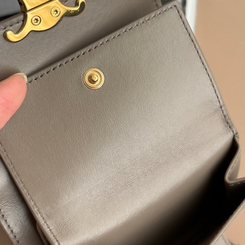 ::CELINE:: TRIOMPHE 大象灰牛皮翻蓋錢包 金凱旋門LOGO釦式短夾 三折短夾 內零錢袋-25