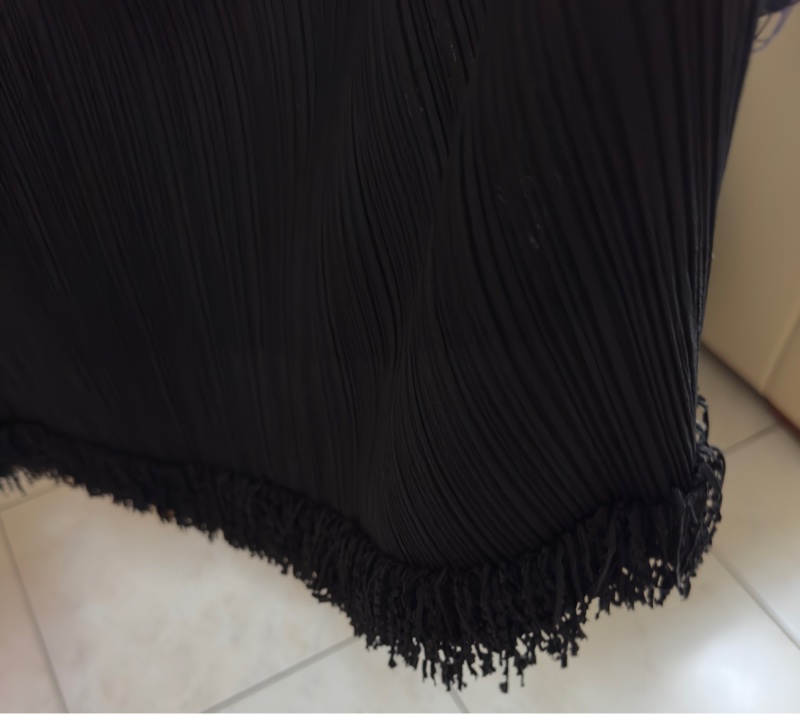 三宅ㄧ生P.P 黑色下擺流蘇中長裙二手-3