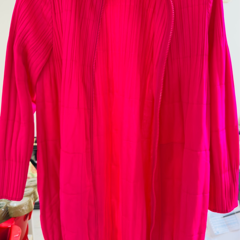 三宅ㄧ生P.P 粉桃紅拉鏈有領雙層外套3號二手-1