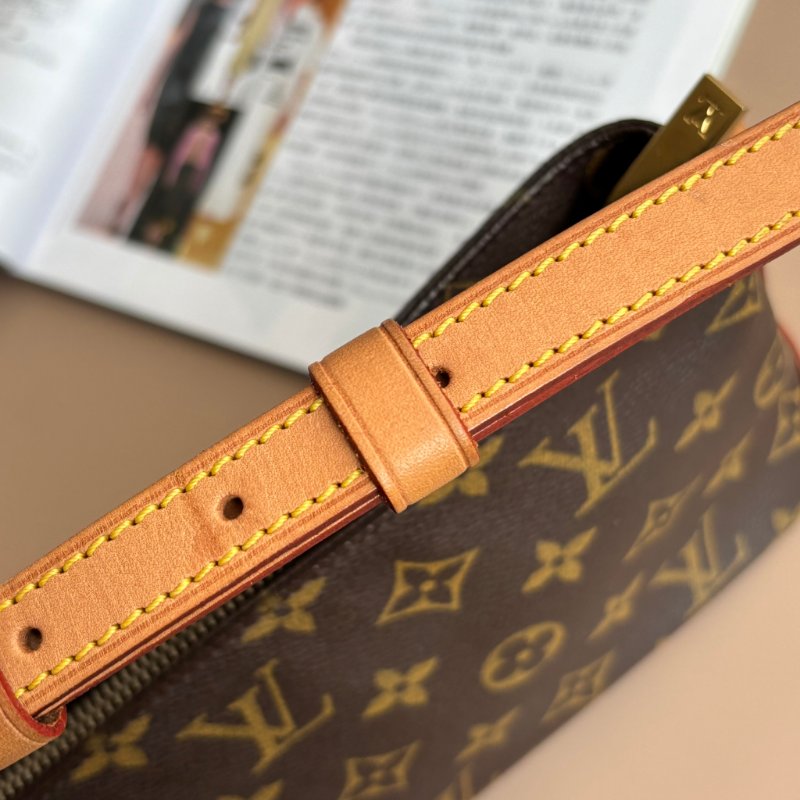 ::LOUIS VUITTON:: LV M51240 Trotteur經典花紋 皮革背帶斜背包 帆船包-20