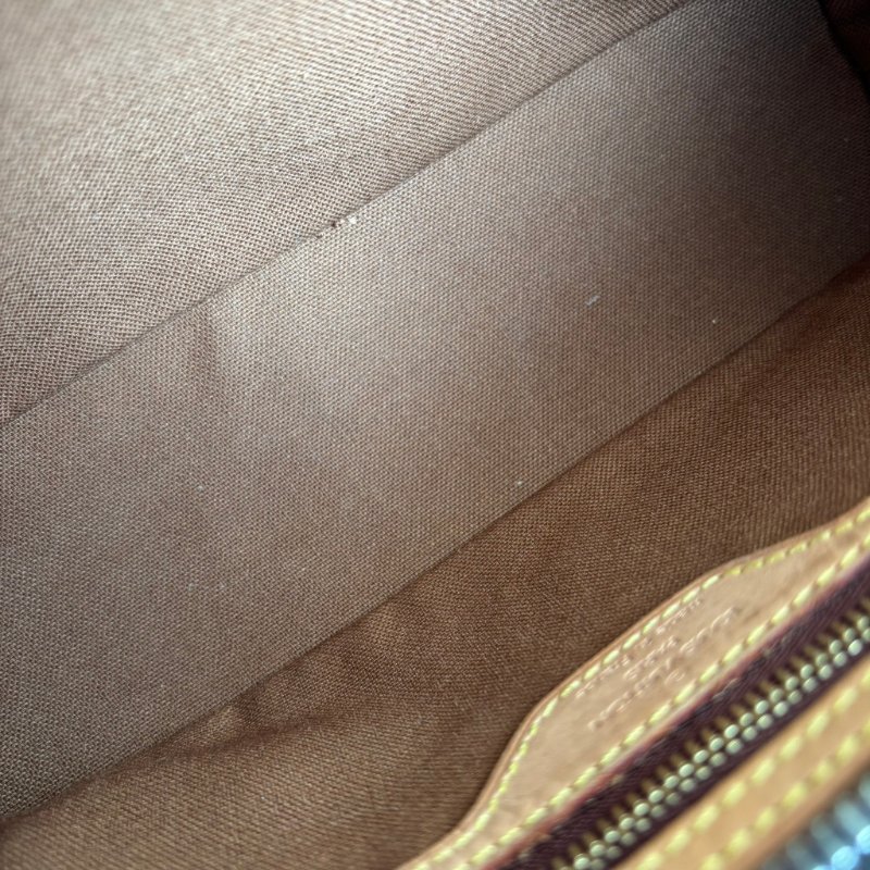 ::LOUIS VUITTON:: LV M51240 Trotteur經典花紋 皮革背帶斜背包 帆船包-35