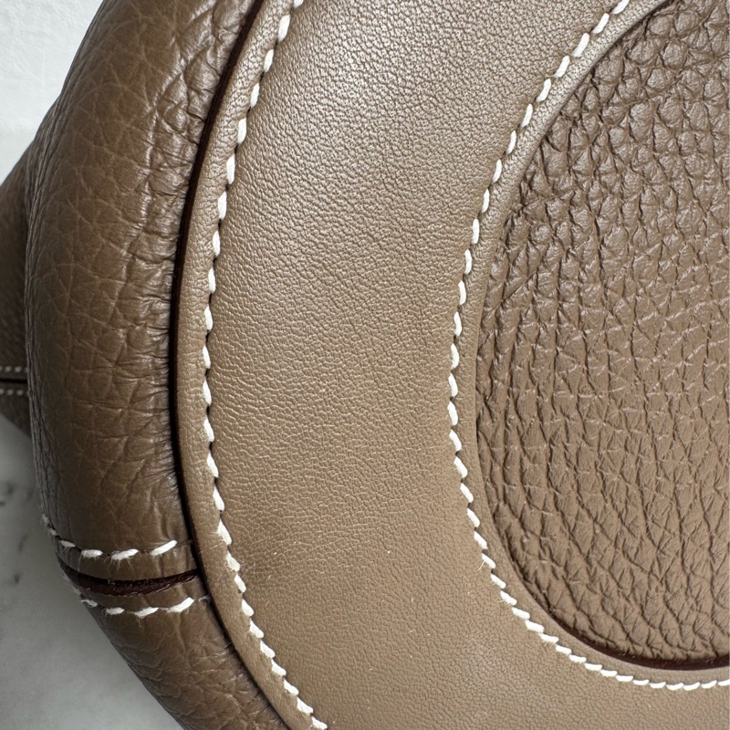 Hermes 大象灰豬鼻菜籃包-17