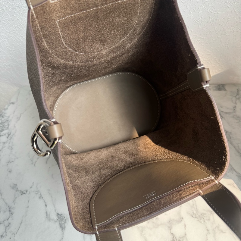 Hermes 大象灰豬鼻菜籃包-18