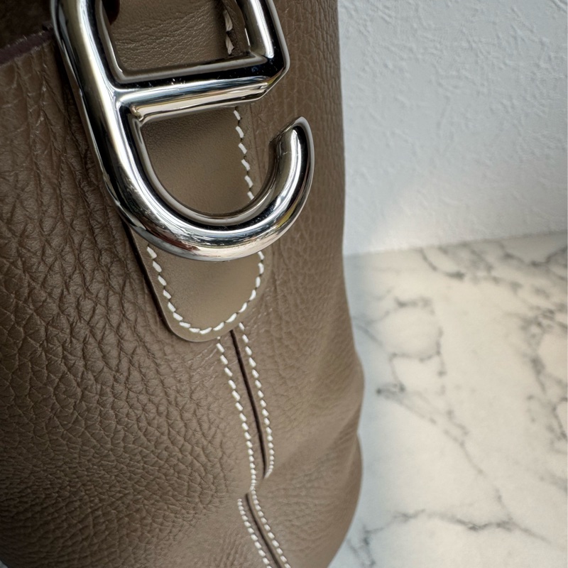 Hermes 大象灰豬鼻菜籃包-20