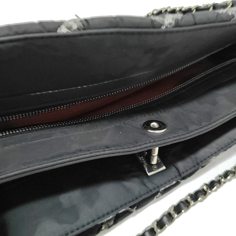 CHANEL TWEED ON STITCH黑色尼龍菱格紋 肩背包 銀色五金15開-9