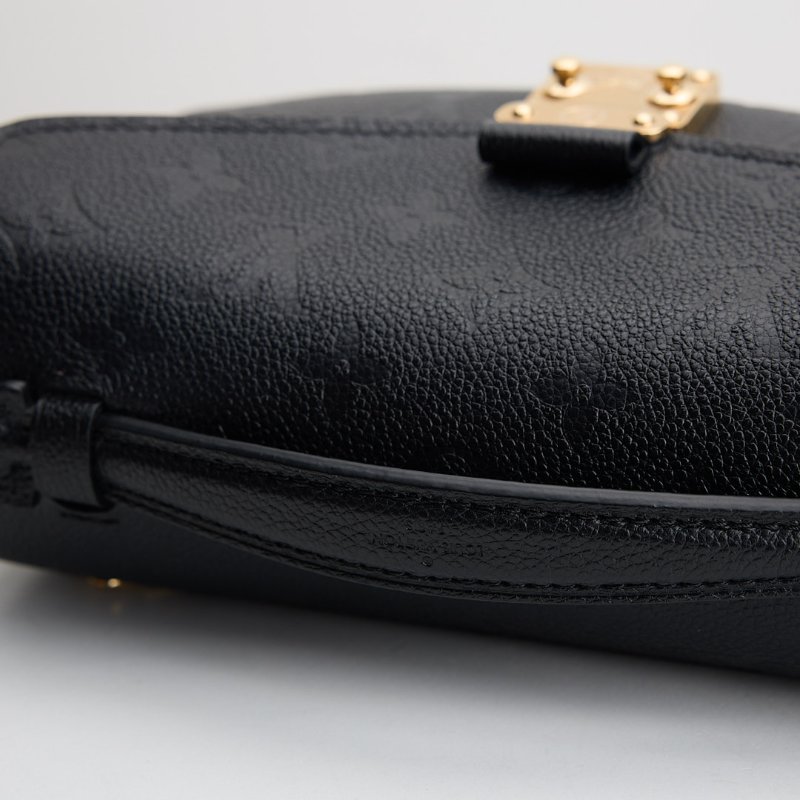 Lv east west新款小郵差包/黑壓紋-10