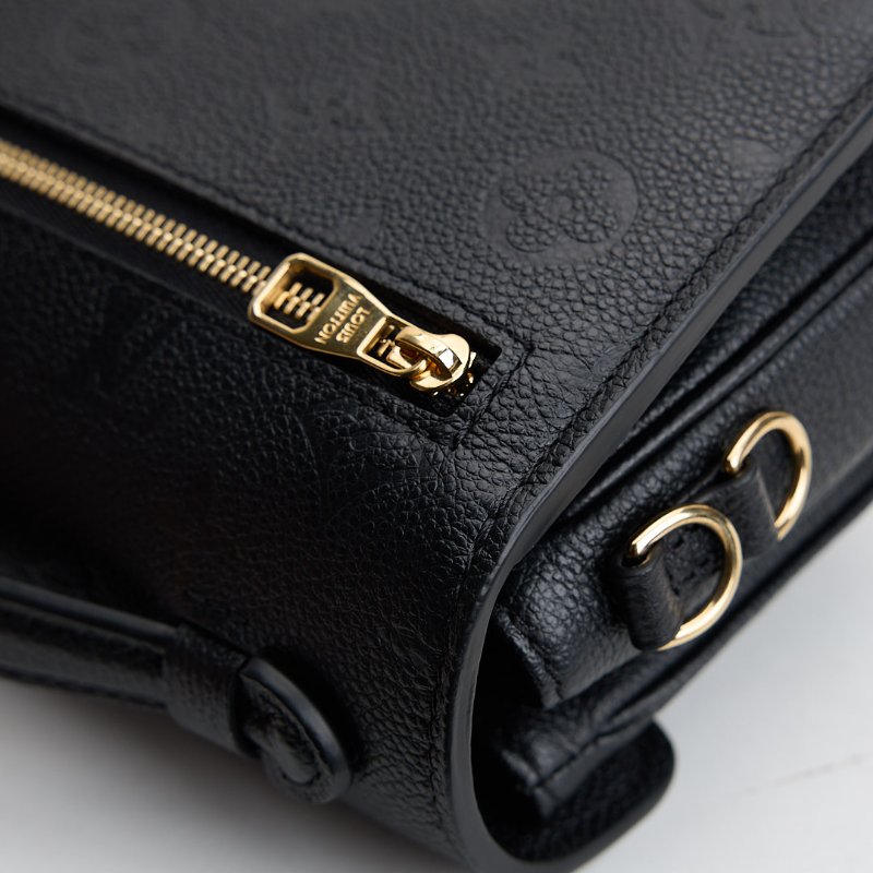 Lv east west新款小郵差包/黑壓紋-18