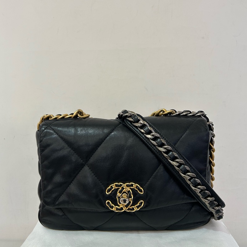 CHANEL黑金Logo 19Bag 26cm-0