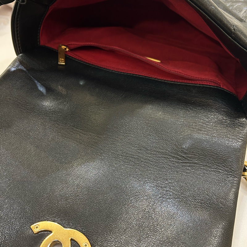 CHANEL黑金Logo 19Bag 26cm-9