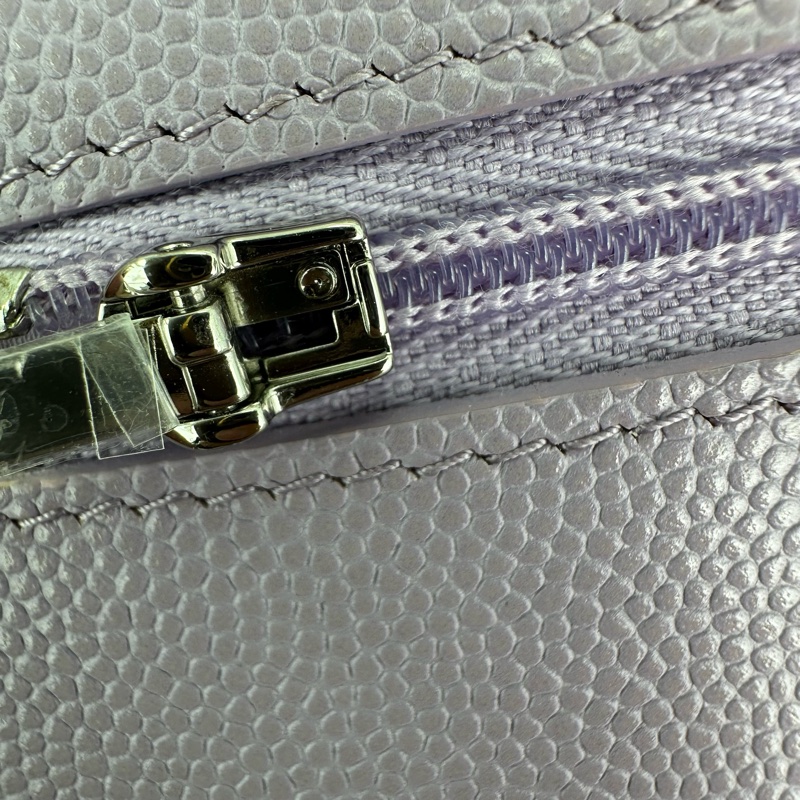CHANEL 24P 紫色鏤空字母銀扣 荔枝牛皮WOC-9