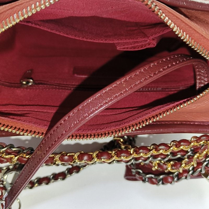 CHANEL GABRIELLE 小號 酒紅色牛皮菱格紋流浪包 肩背包 斜背包 金色釕色五金 25開-6