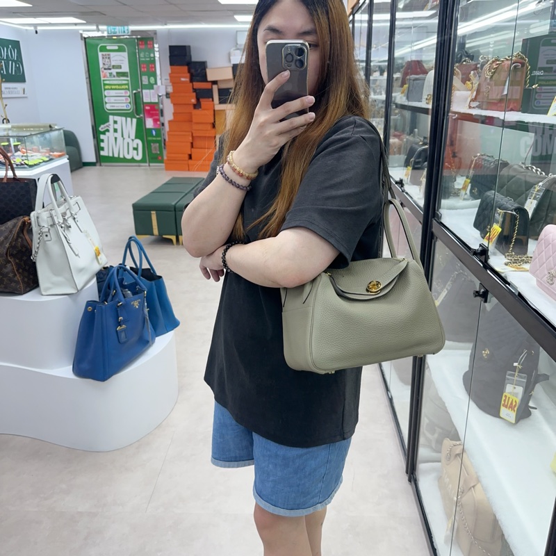 HERMES Lindy 26 鼠尾草綠色 Z Stamp 手提單肩包-1