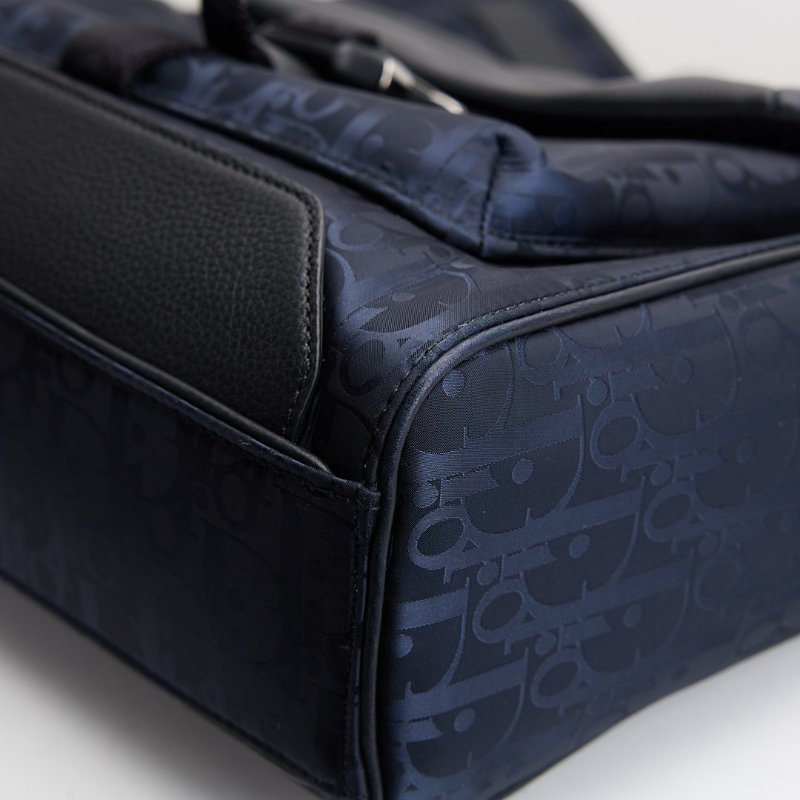 DIOR Oblique Mirage 男款手提斜背托特包-7