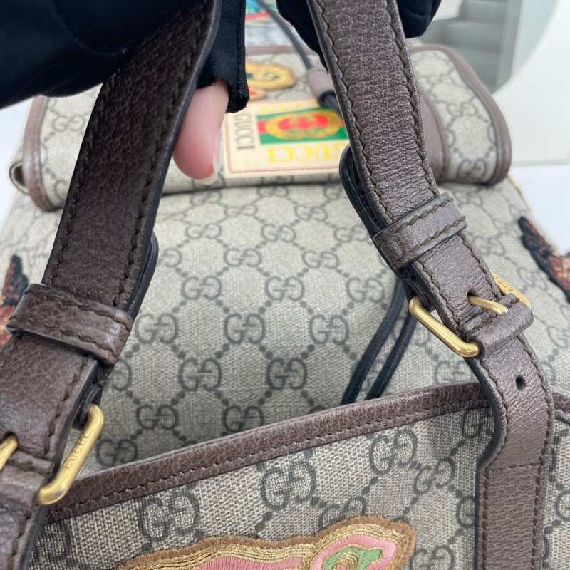 GUCCI Courrier米色塗層帆布老花刺繡雙肩包 後背包 金色五金-28