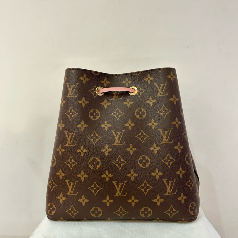 LV(M)內粉色水桶包-2