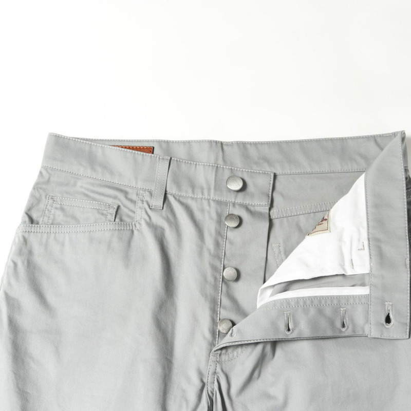 愛馬仕 (HERMES) 直筒牛仔褲，純棉材質，灰色，二手男款，尺寸 40-4