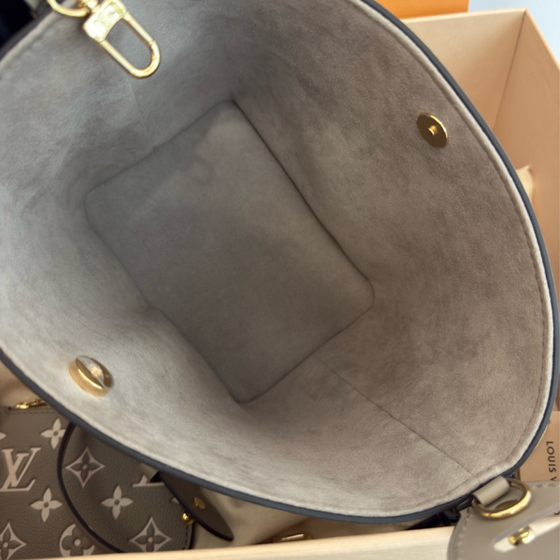 全新LV斑鳩灰全皮All In BB手提斜背水桶包M13045-7