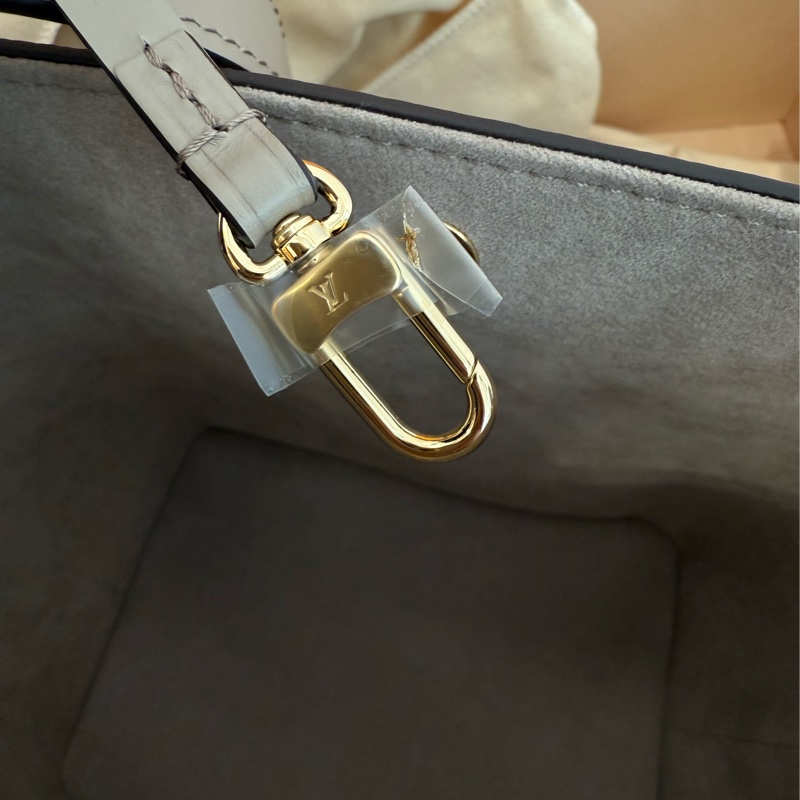 全新LV斑鳩灰全皮All In BB手提斜背水桶包M13045-13