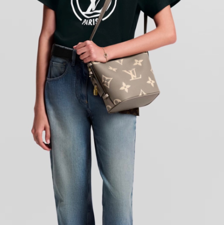 全新LV斑鳩灰全皮All In BB手提斜背水桶包M13045-17