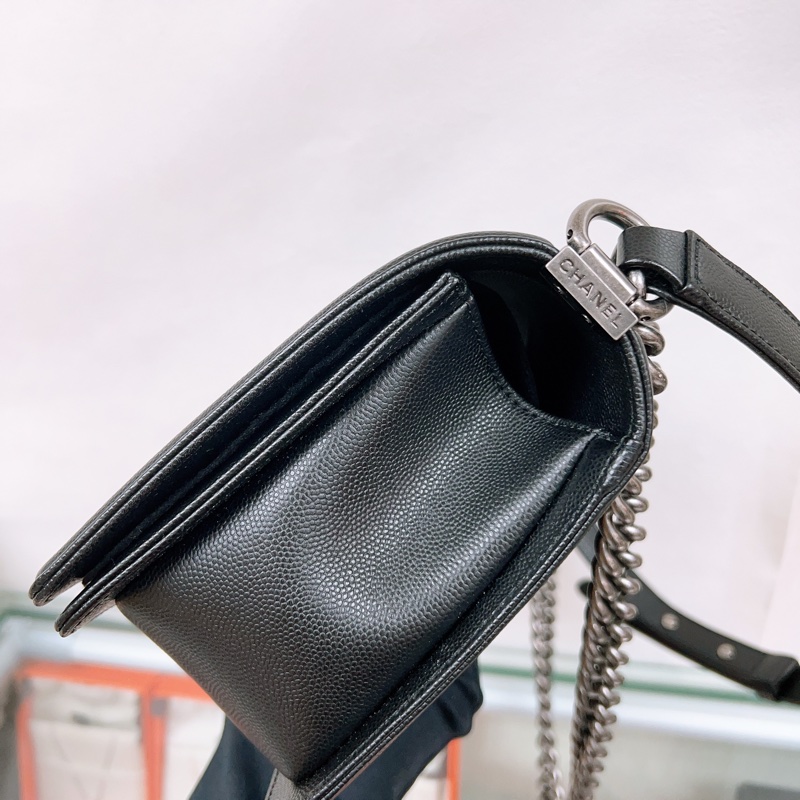 Chanel boy 25 黑銀荔枝牛皮 中號鏈條包-5