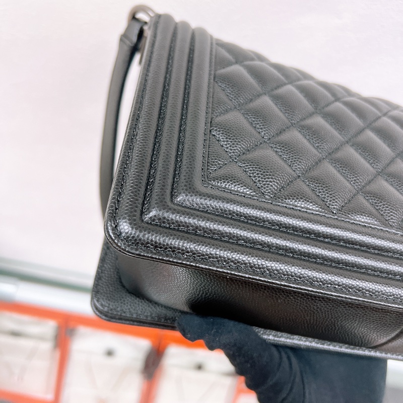 Chanel boy 25 黑銀荔枝牛皮 中號鏈條包-8