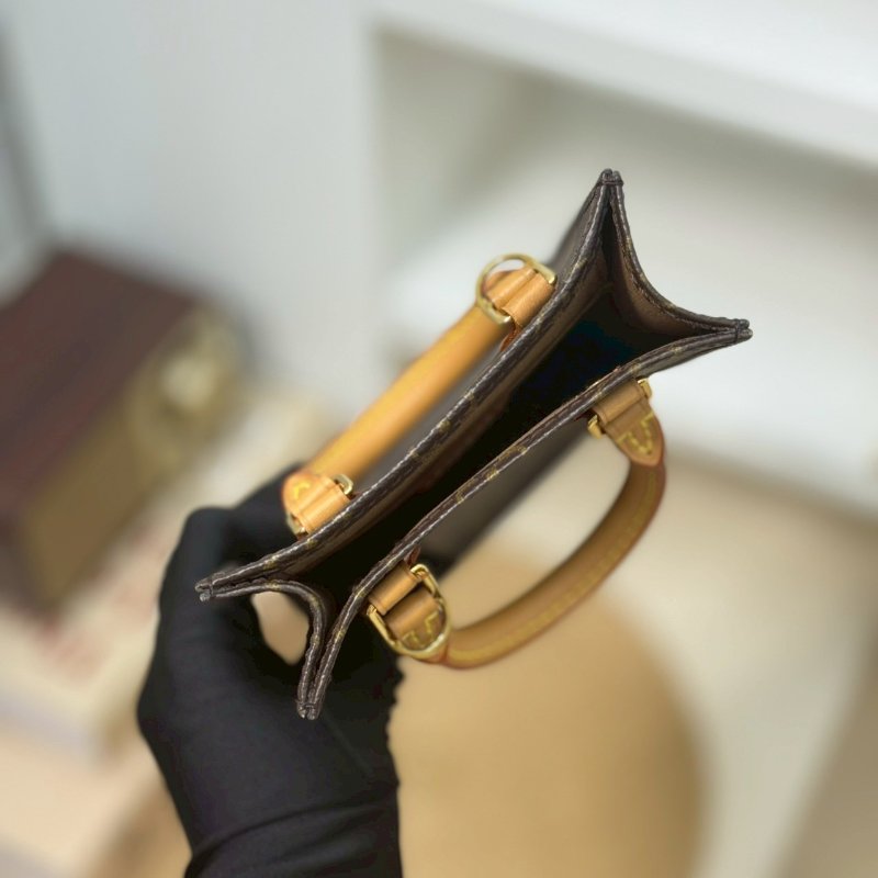 🏷️LV．Petit Sac Plat 琴譜包 M81295-13