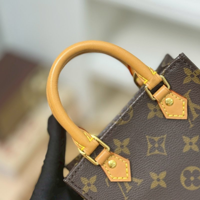 🏷️LV．Petit Sac Plat 琴譜包 M81295-15