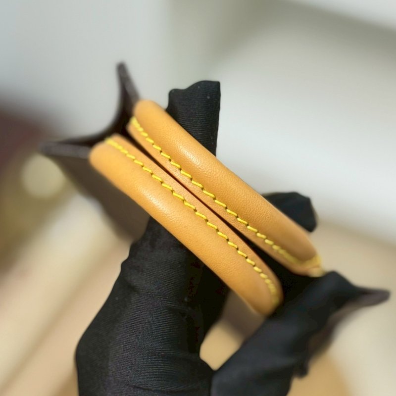 🏷️LV．Petit Sac Plat 琴譜包 M81295-16